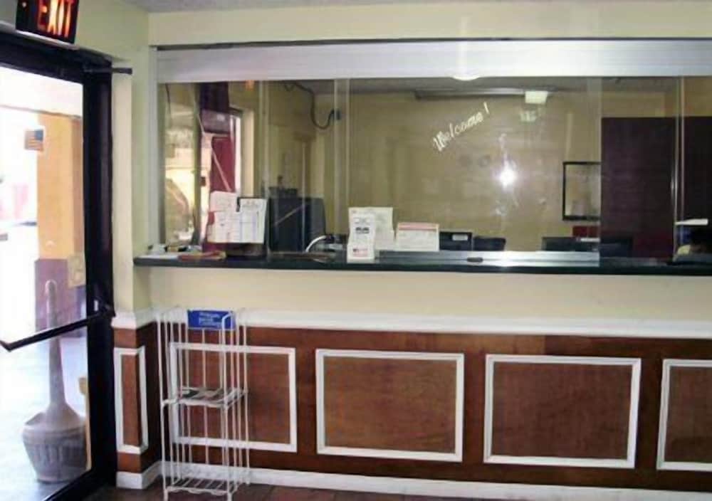 Image of Econo Lodge