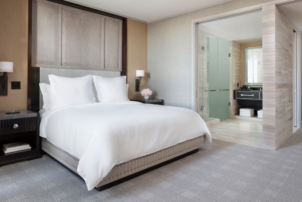 Image of Four Seasons Hotel One Dalton Street, Boston