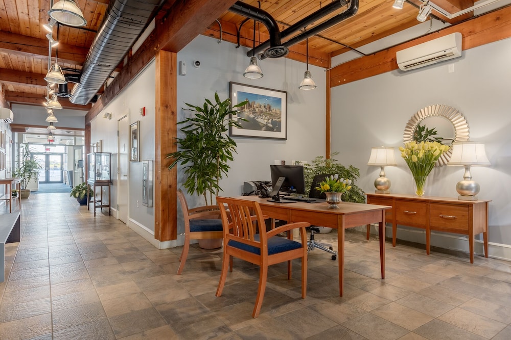 Image of Boston Yacht Haven Inn & Marina