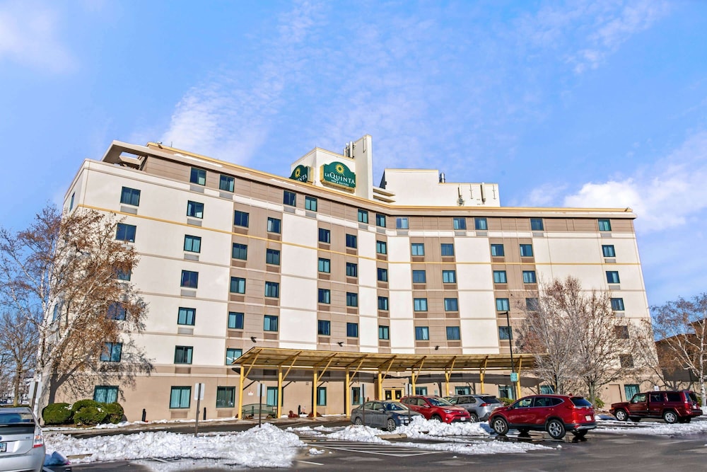Image of La Quinta Inn & Suites by Wyndham Boston Somerville