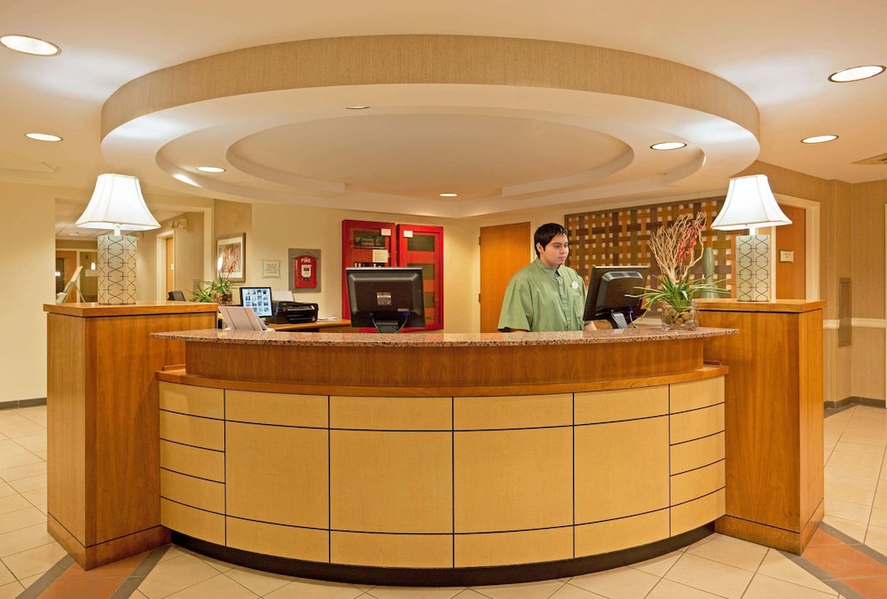 Image of La Quinta Inn & Suites by Wyndham Boston Somerville