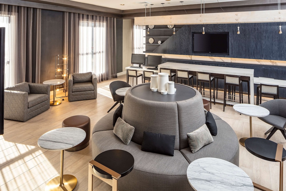 Image of DoubleTree by Hilton Boston Logan Airport Chelsea