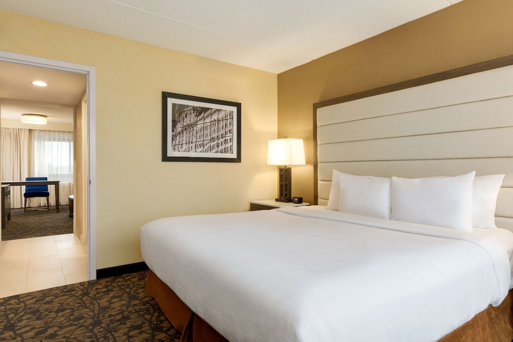 Image of Embassy Suites Hotel – Boston/Waltham
