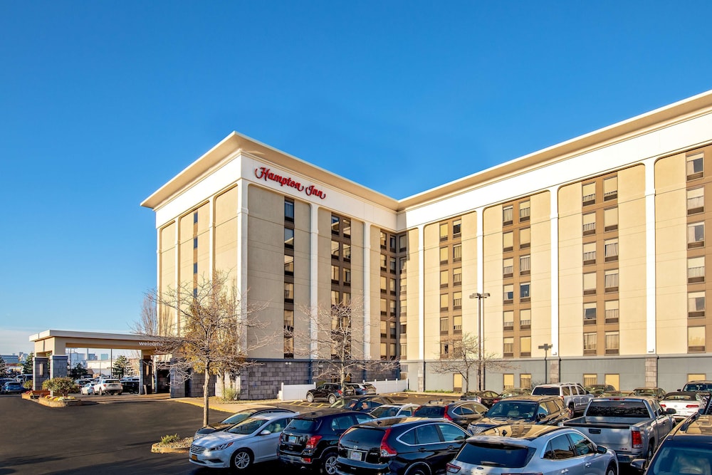 Image of Hampton Inn Boston Logan Airport