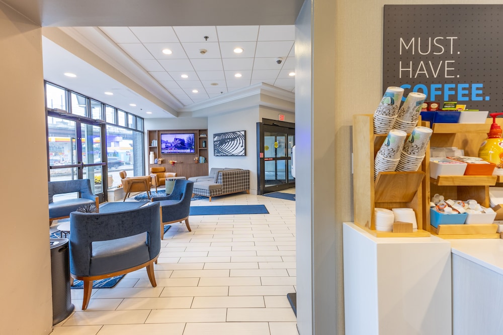 Image of Holiday Inn Express & Suites Boston - Cambridge
