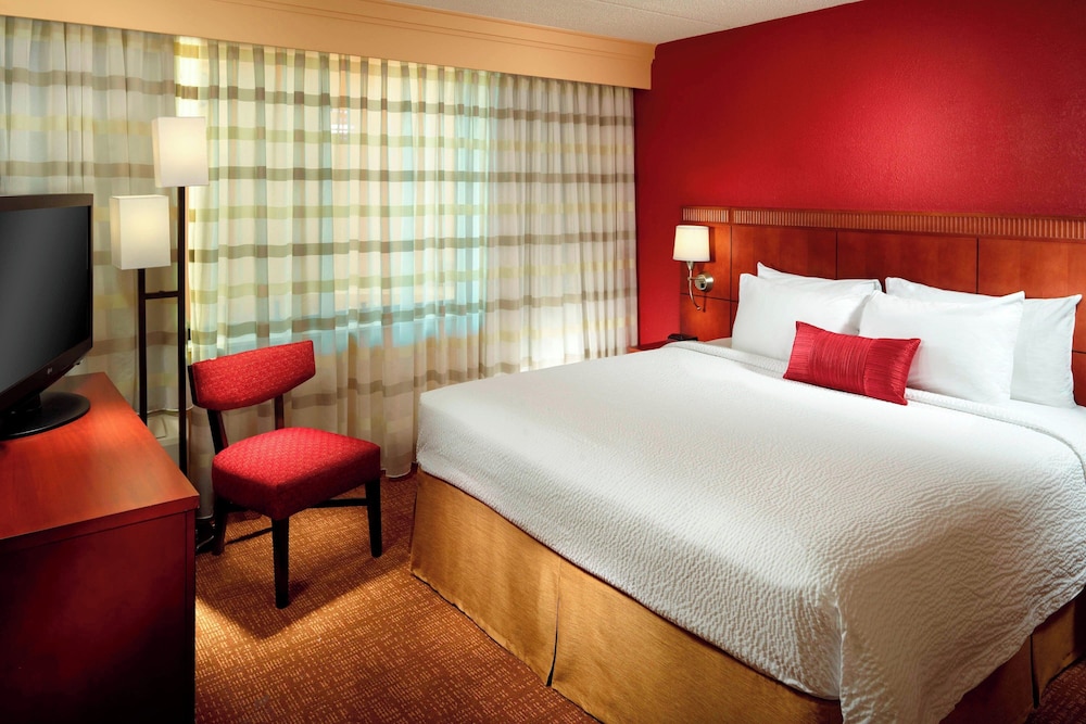 Image of Courtyard Columbus by Marriott