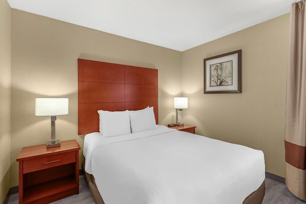 Image of Comfort Inn & Suites