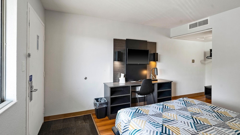 Image of Motel 6 Kalispell, MT