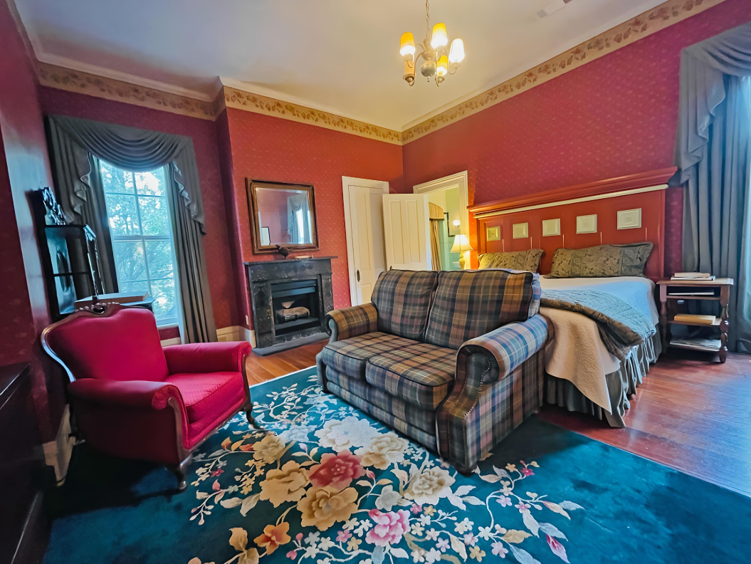 Image of Rothschild Pound House Inn