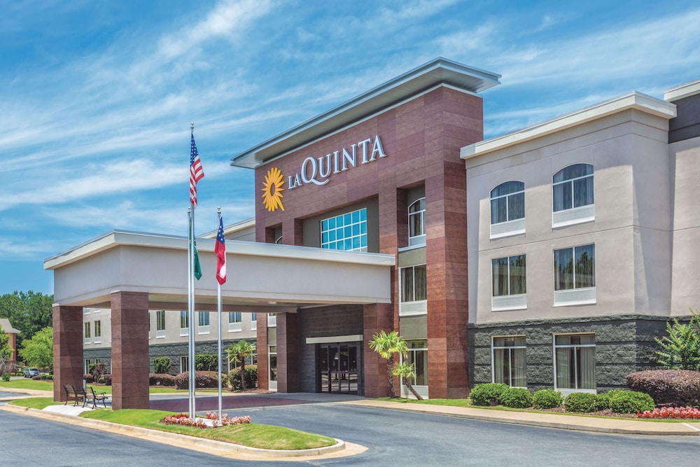 Image of La Quinta Inn & Suites Columbus North
