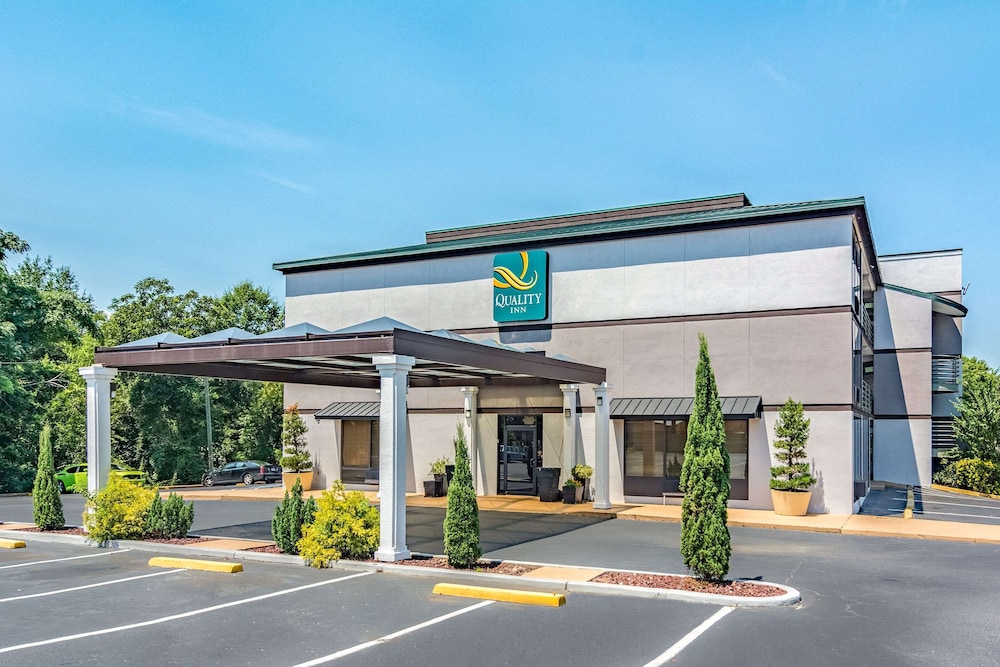 Image of Quality Inn Fort Benning