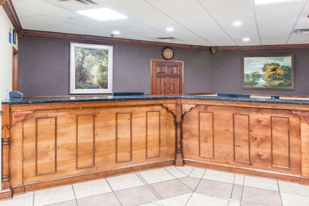Image of Days Inn North Columbus