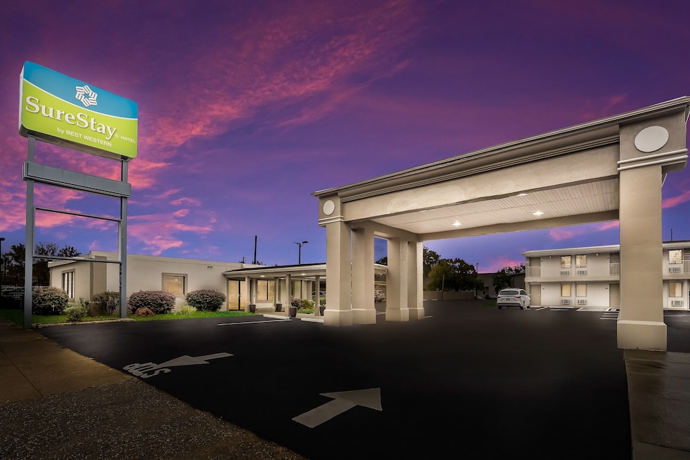 Image of SureStay Hotel by Best Western Downtown Columbus
