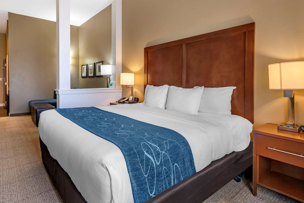 Image of Comfort Suites Airport-University Bozeman