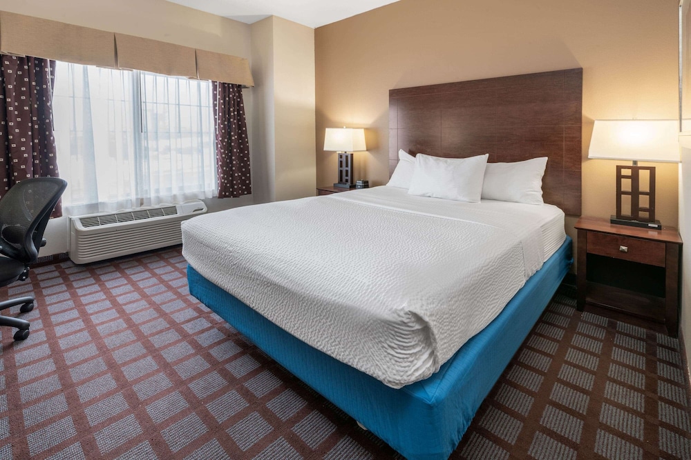 Image of La Quinta Inn & Suites by Wyndham Bozeman