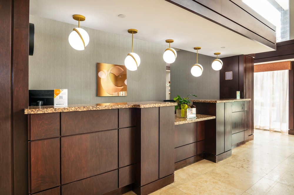 Image of Comfort Inn & Conference Centre Toronto Airport