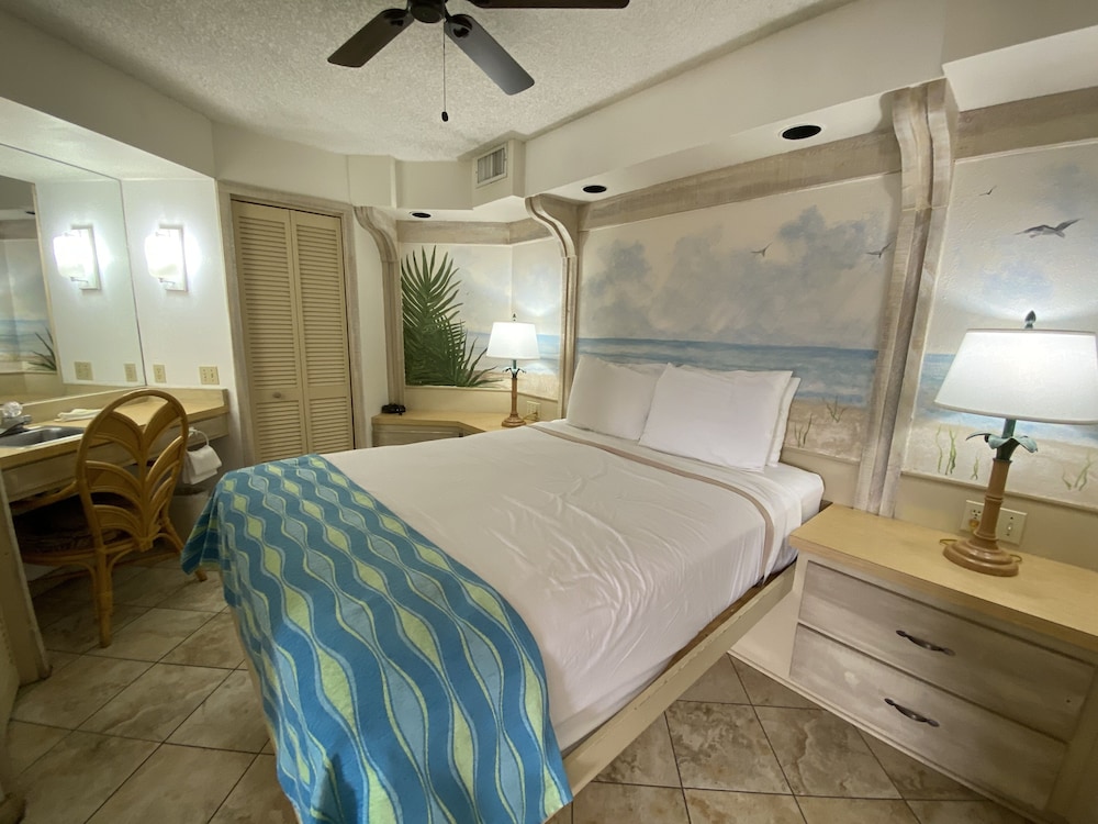 Image of Voyager Beach Club