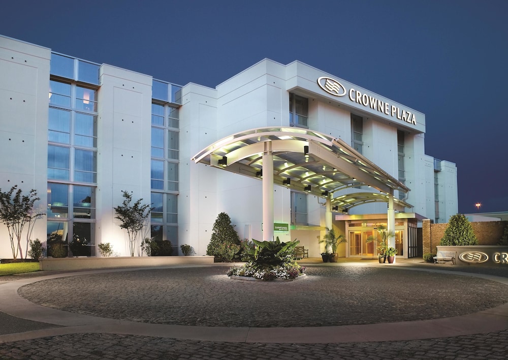 Image of Crowne Plaza Charleston Airport Convention Center