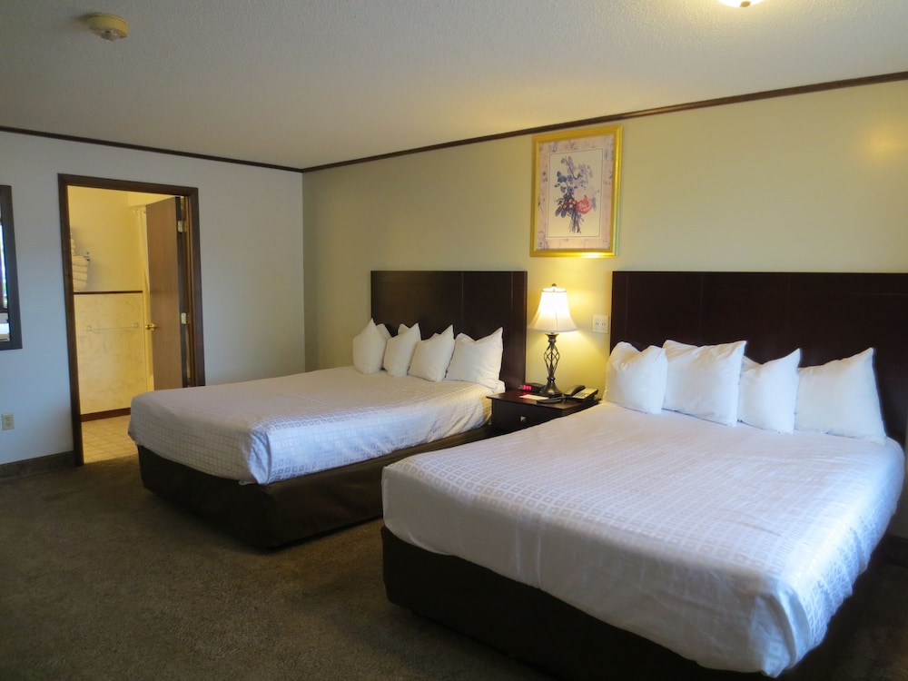 Image of Lake 'N Pines Motel