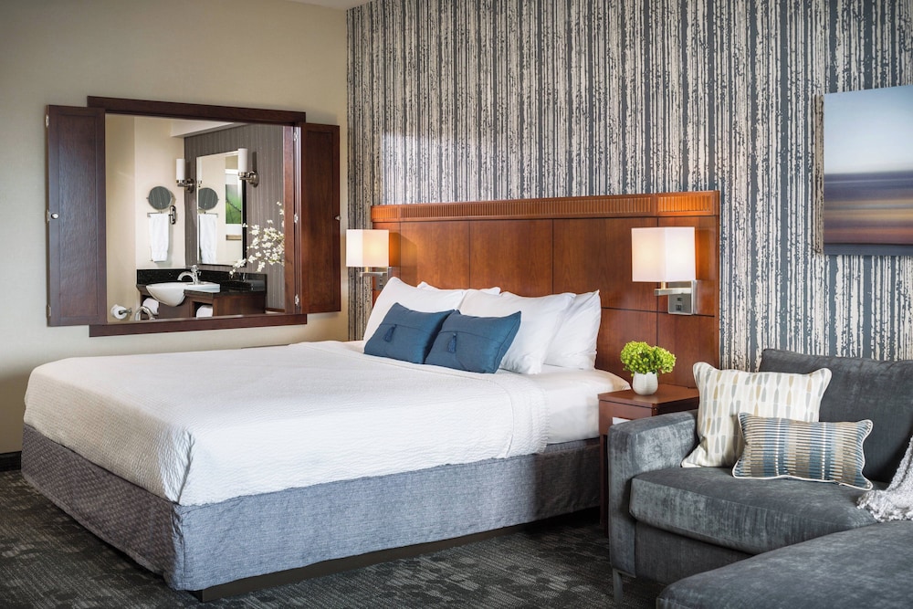 Image of Courtyard by Marriott- Burlington Harbor