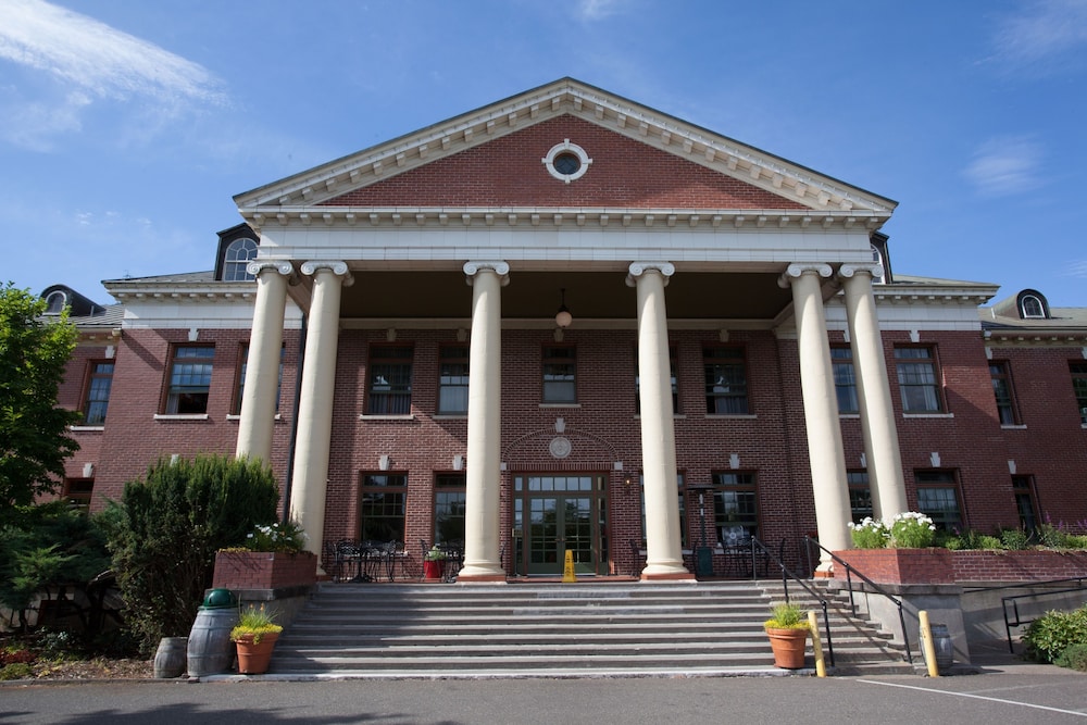 Image of McMenamins Grand Lodge