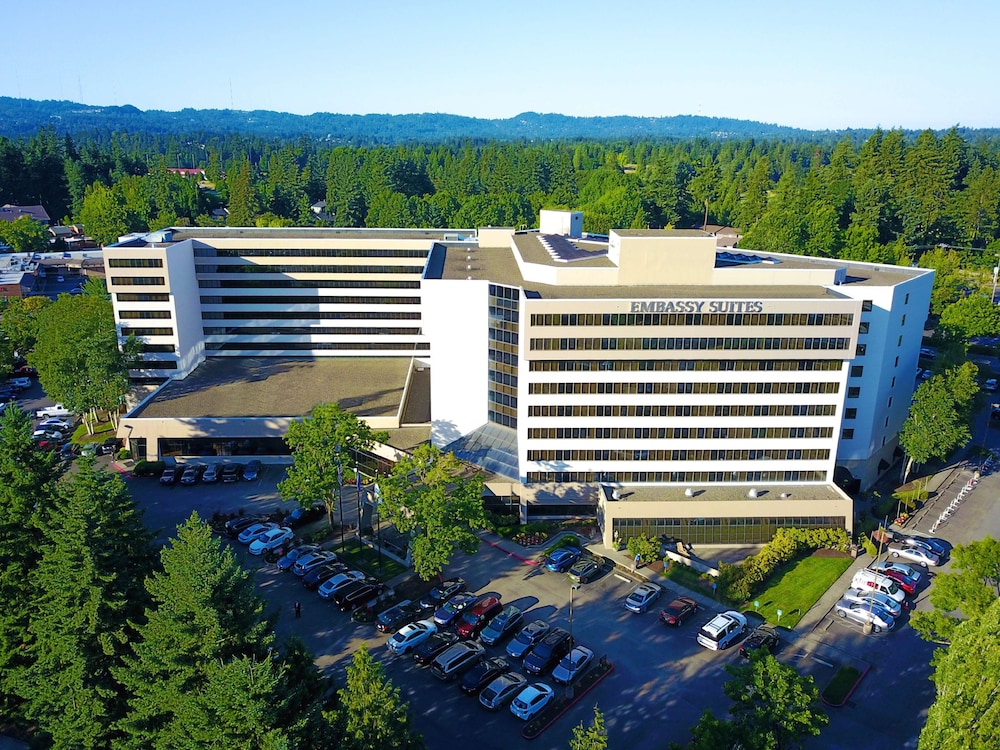 Image of Embassy Suites by Hilton Portland Tigard
