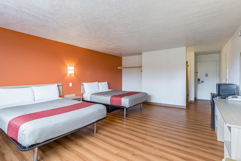 Image of Motel 6 Beaverton