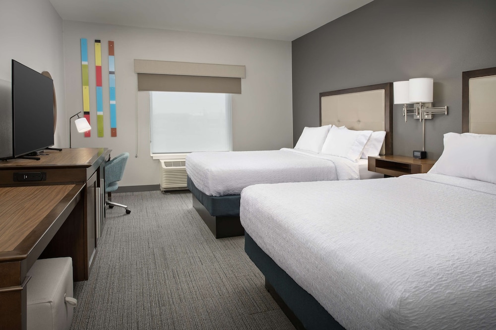 Image of Hampton Inn & Suites Portland/Hillsboro-Evergreen Park
