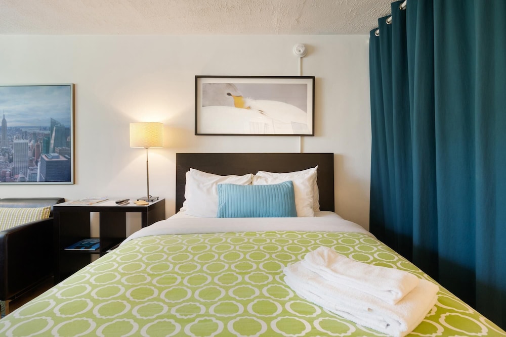 Image of CCB Affordable Studio w Cozy Bed and Friendly Hosts