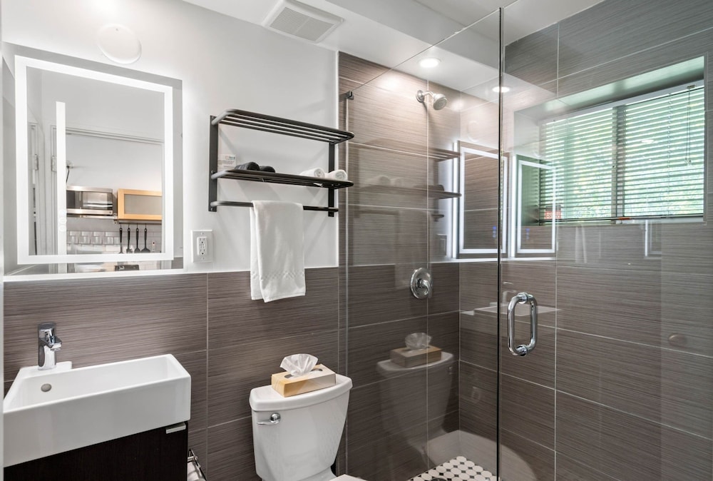 Image of CPE Safe Quiet Studio w Comfortable Bed