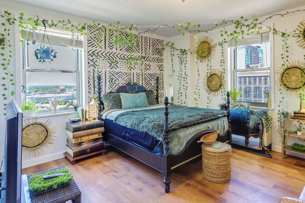Image of Colorful Atlanta Vacation Rental - Walk to Dtwn!