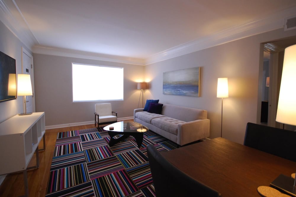 Image of B2be Enjoy a Pet-friendly and Clean Condo Near the Beltline