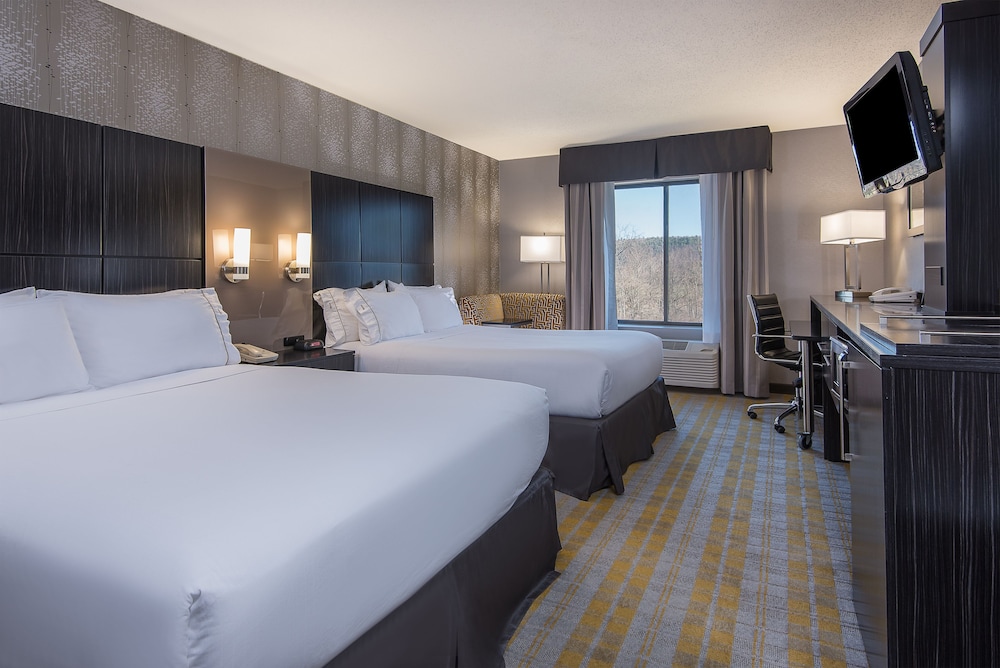 Image of Holiday Inn Express & Suites Cooperstown