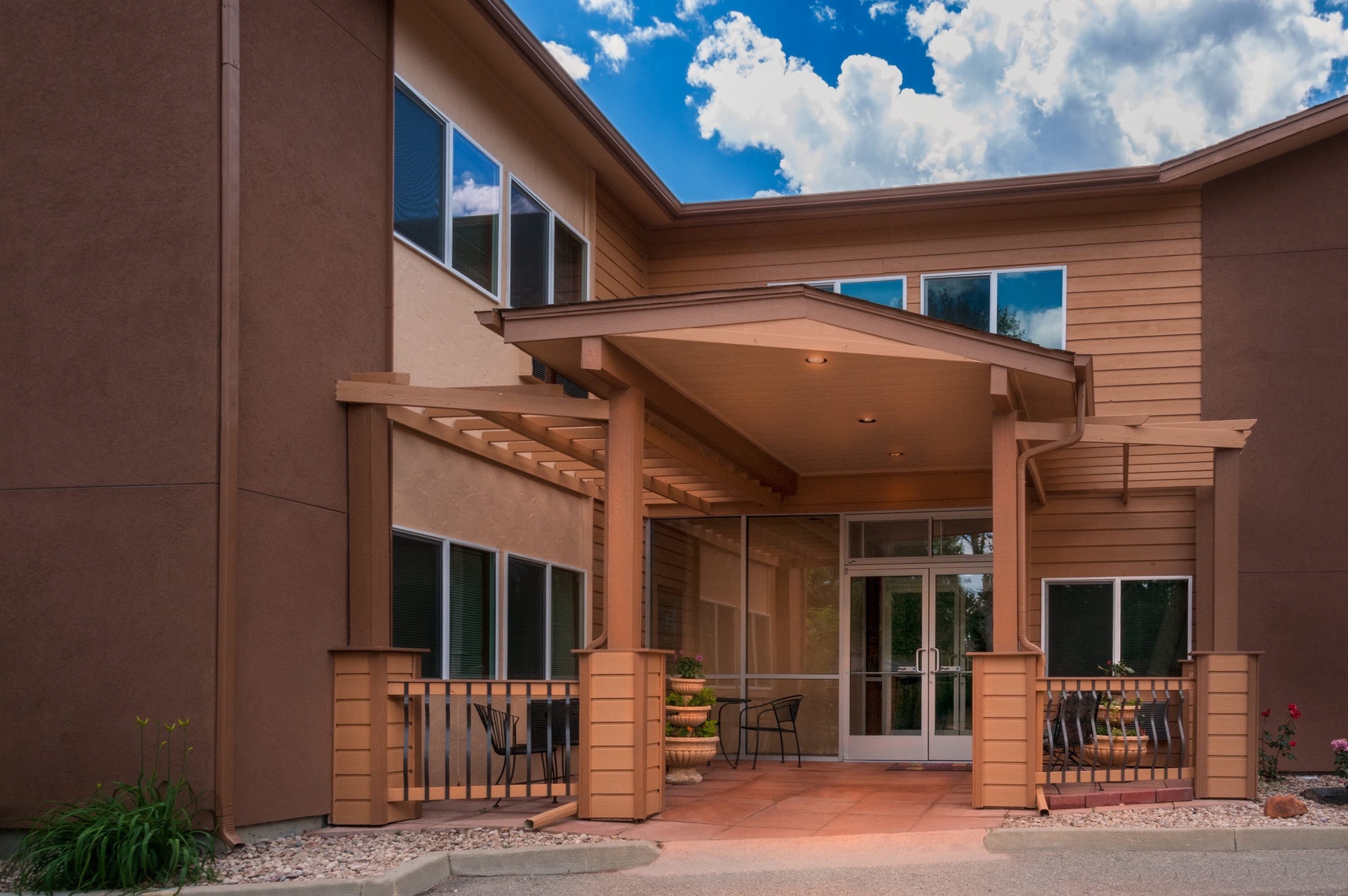 Image of Boulder Twin Lakes Inn
