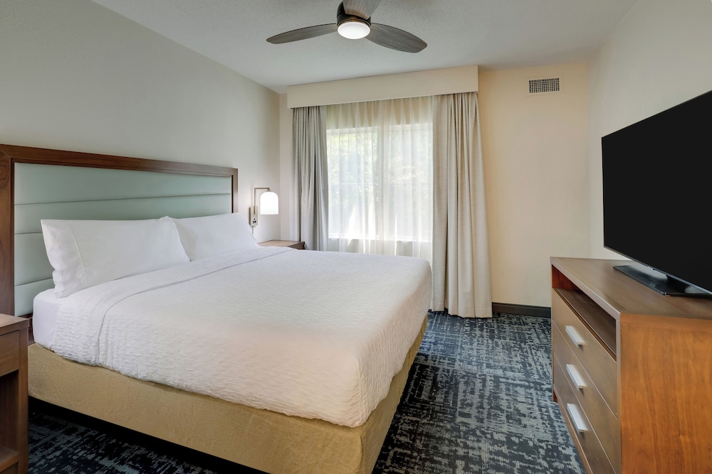 Image of Homewood Suites by Hilton Charleston - Mt. Pleasant