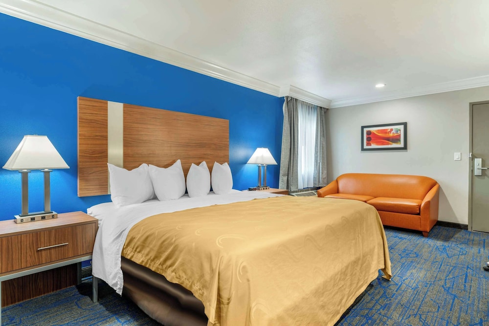 Image of Quality Inn & Suites