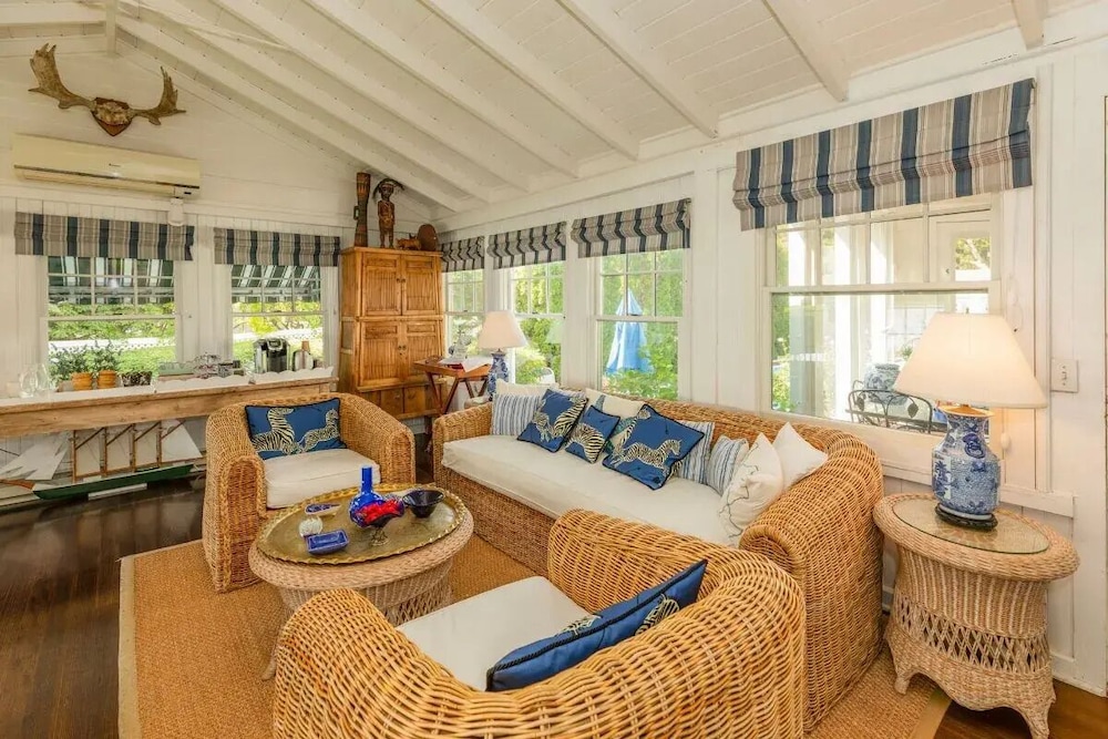 Image of Harbor Knoll Bed and Breakfast