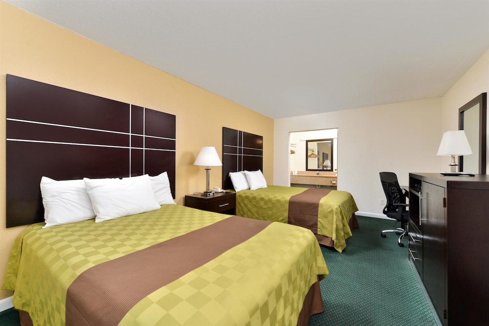 Image of Americas Best Value Inn - Port Jefferson Station