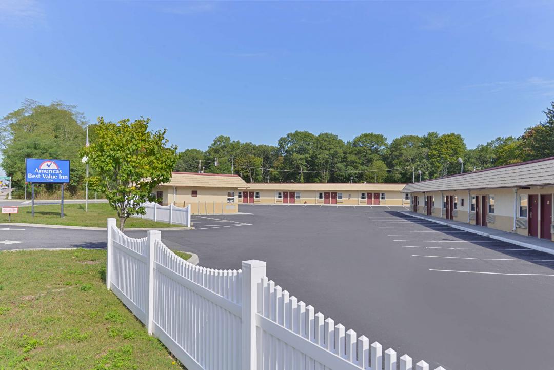 Image of Americas Best Value Inn - Port Jefferson Station
