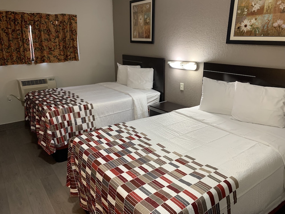 Image of Days Inn - Copaigue