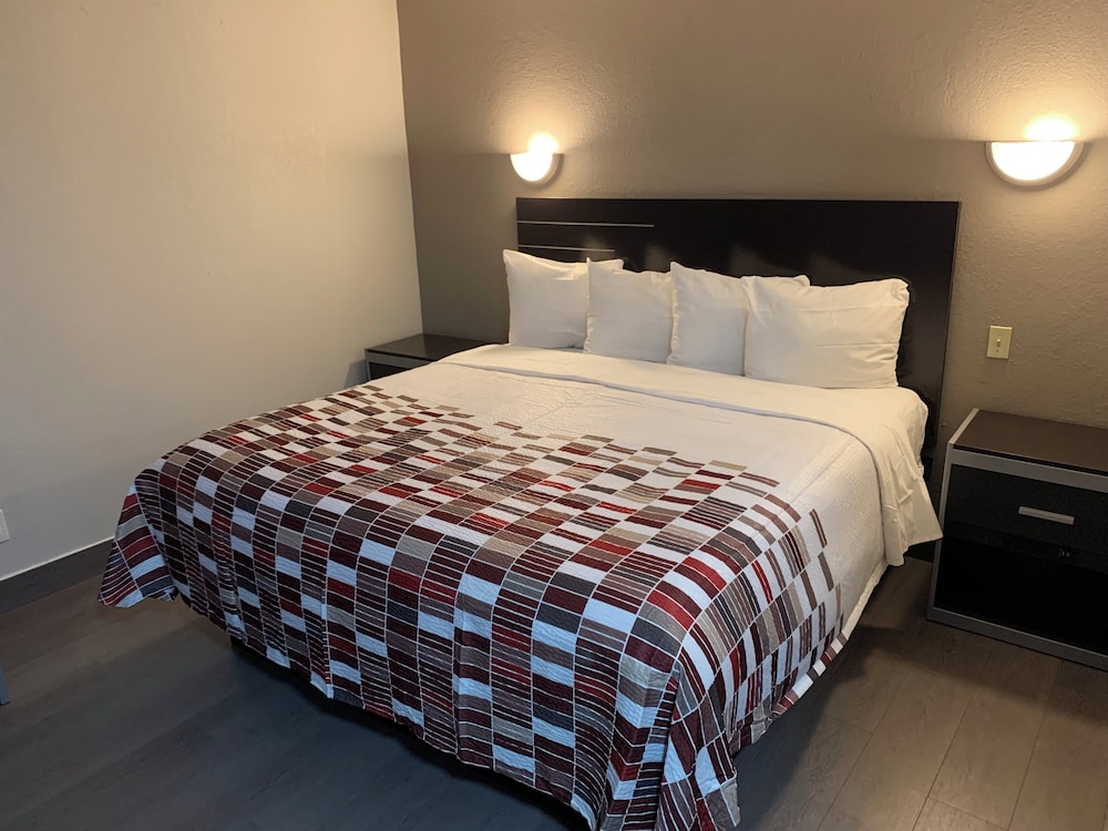 Image of Days Inn - Copaigue