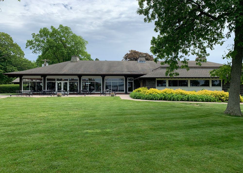 Image of Dering Harbor Inn