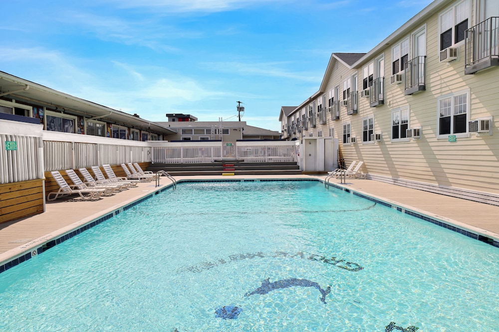 Image of Grove Hotel