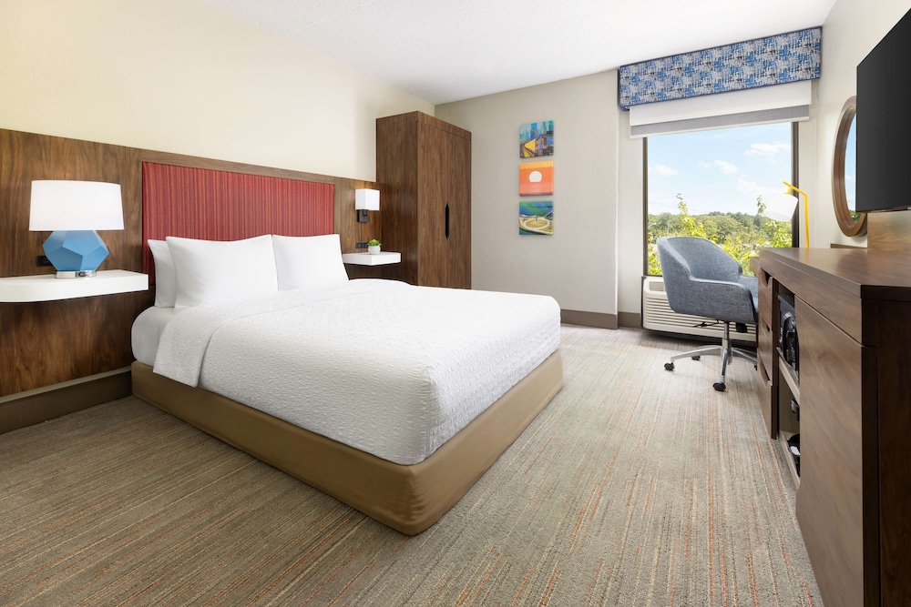 Image of Hampton Inn Islandia