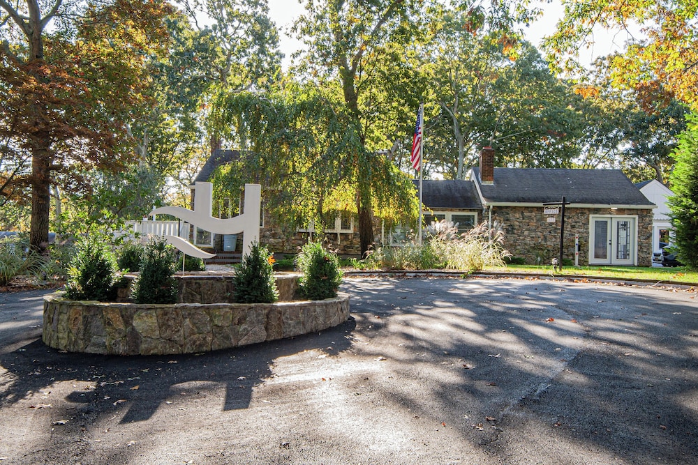 Image of Hamptons Vacation Inn