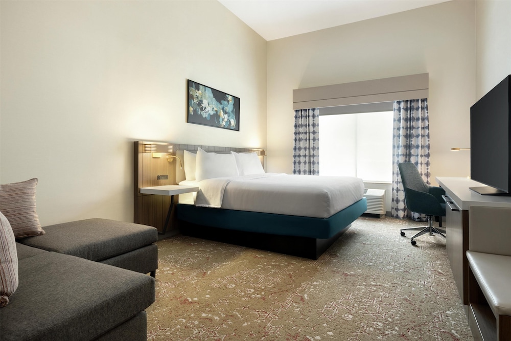 Image of Hilton Garden Inn Riverhead