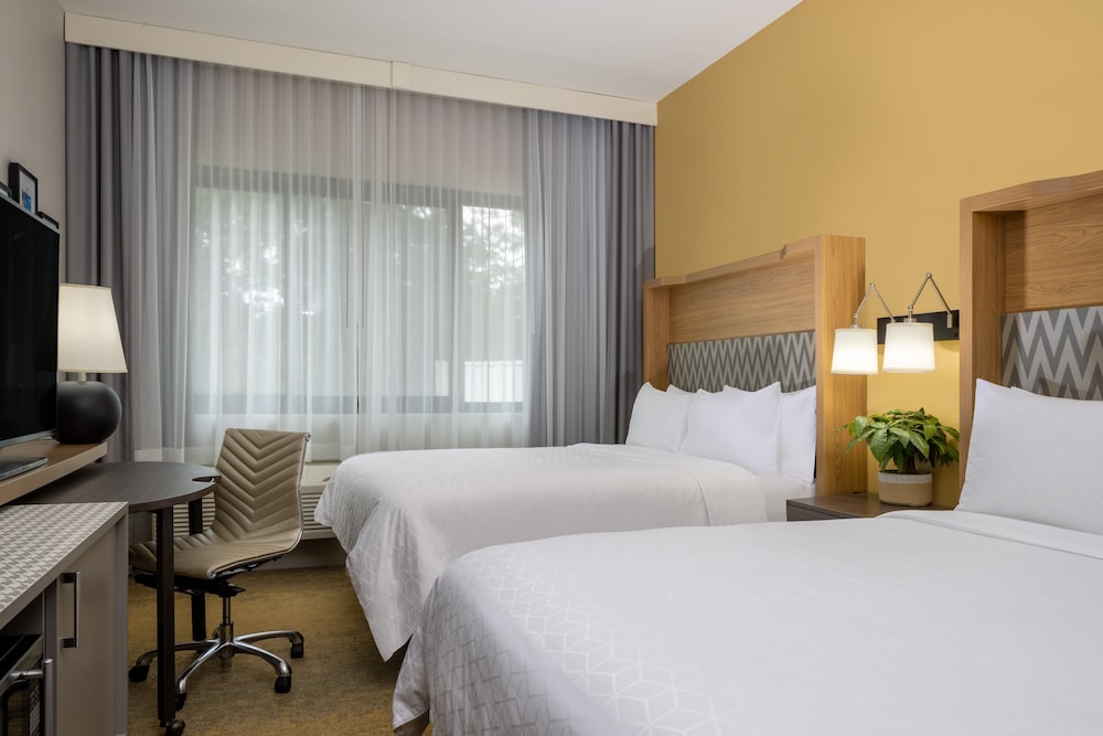 Image of Holiday Inn Long Island- Islip Airport East