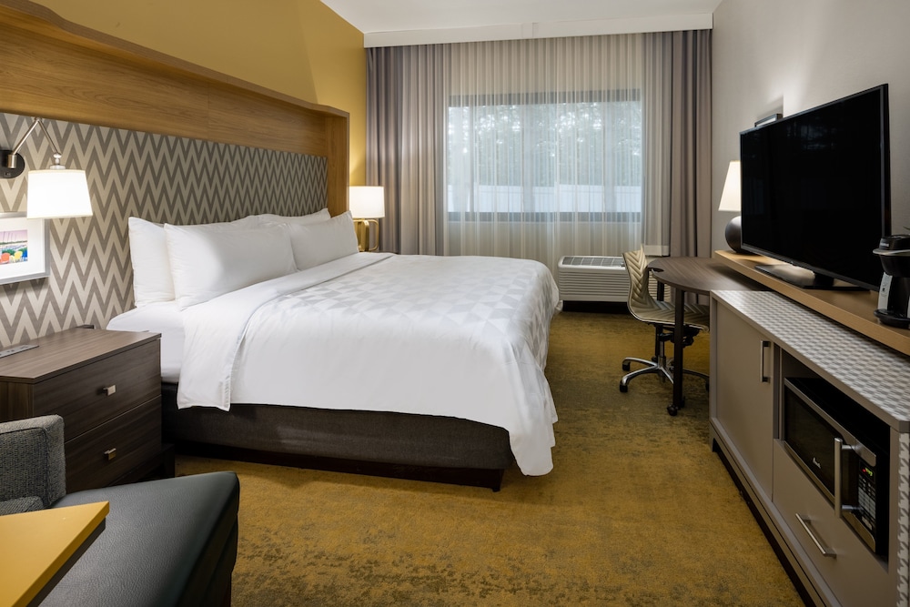 Image of Holiday Inn Long Island- Islip Airport East