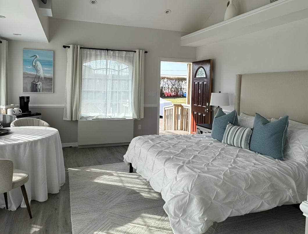 Image of Lands End Motel & Marina