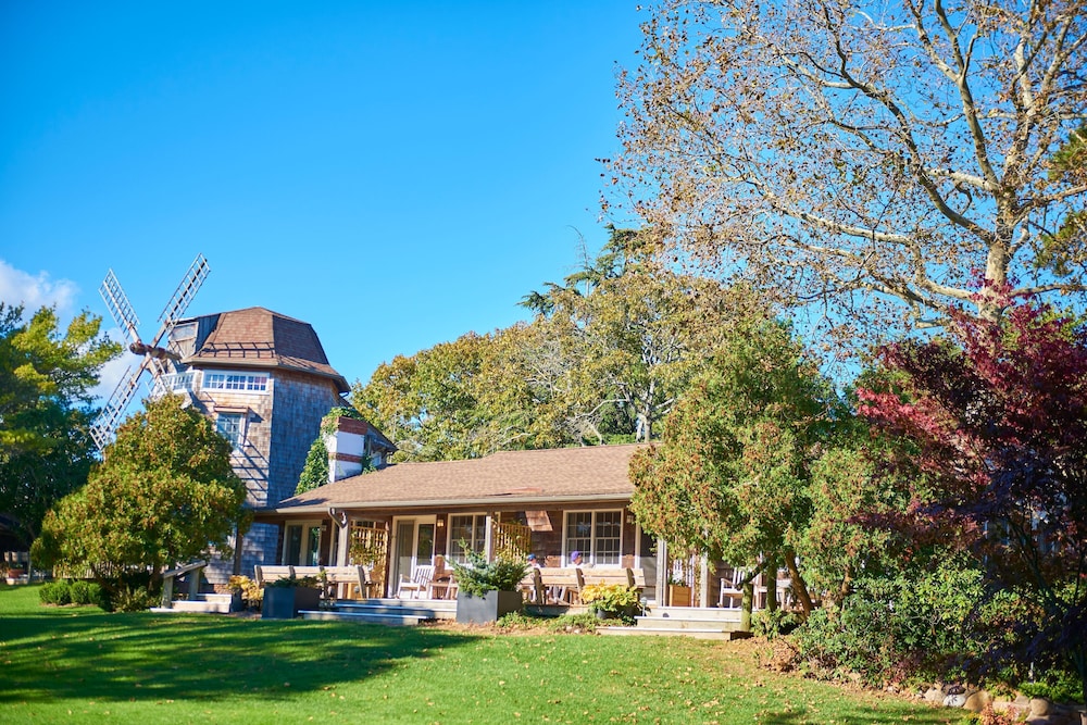 Image of The Hampton Maid